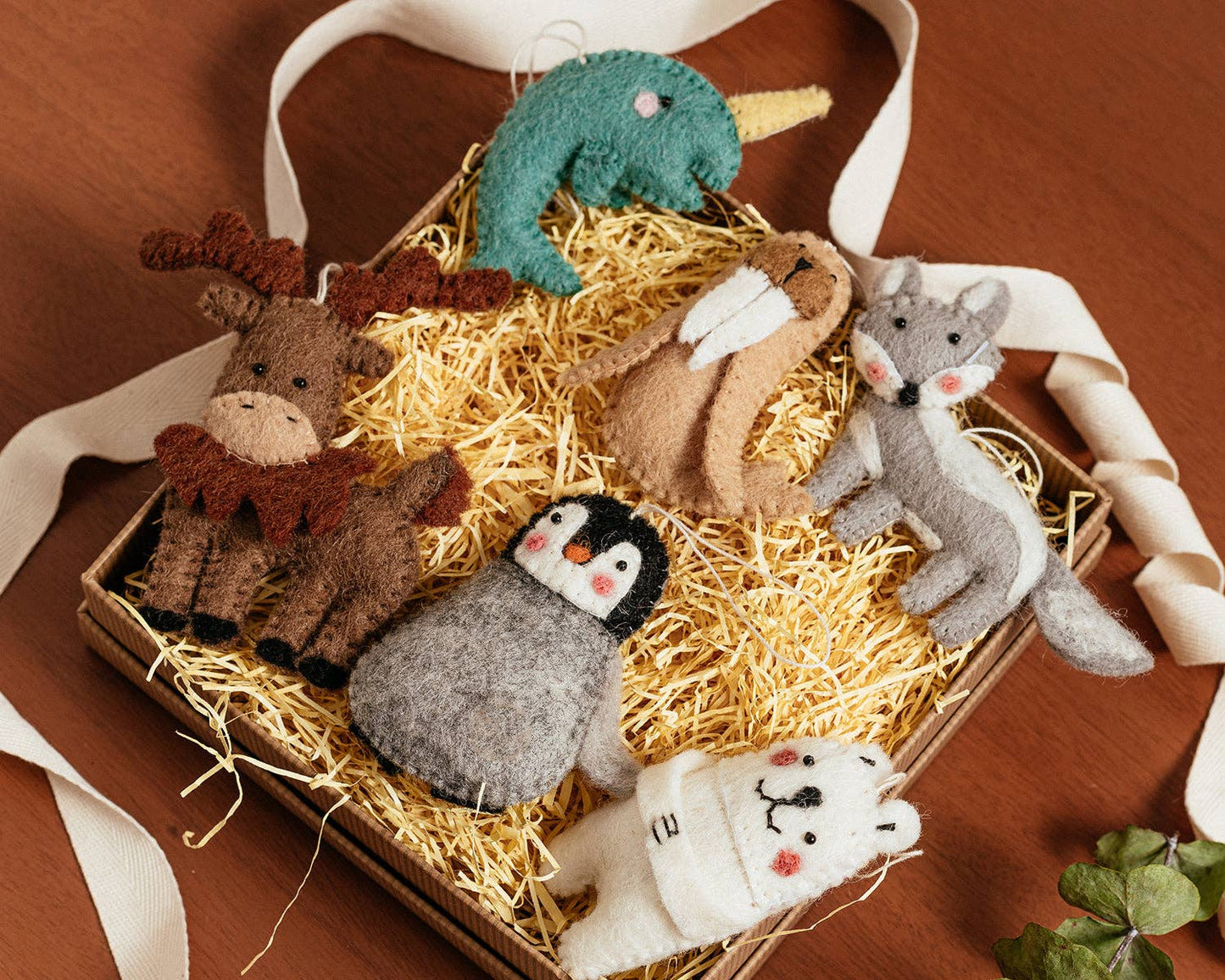 Arctic Polar Bear Animal Ornament